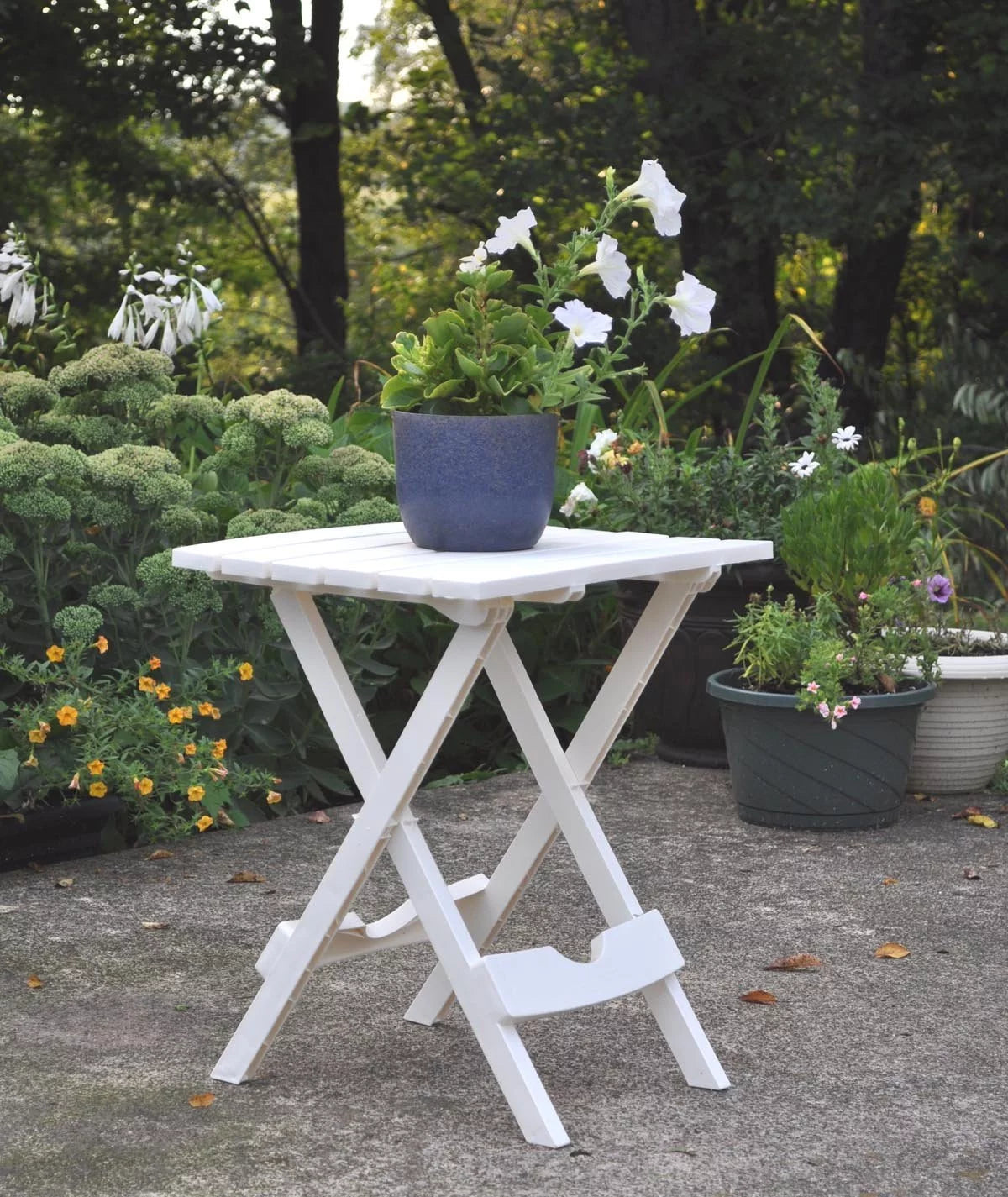 White Plastic Side Table P729