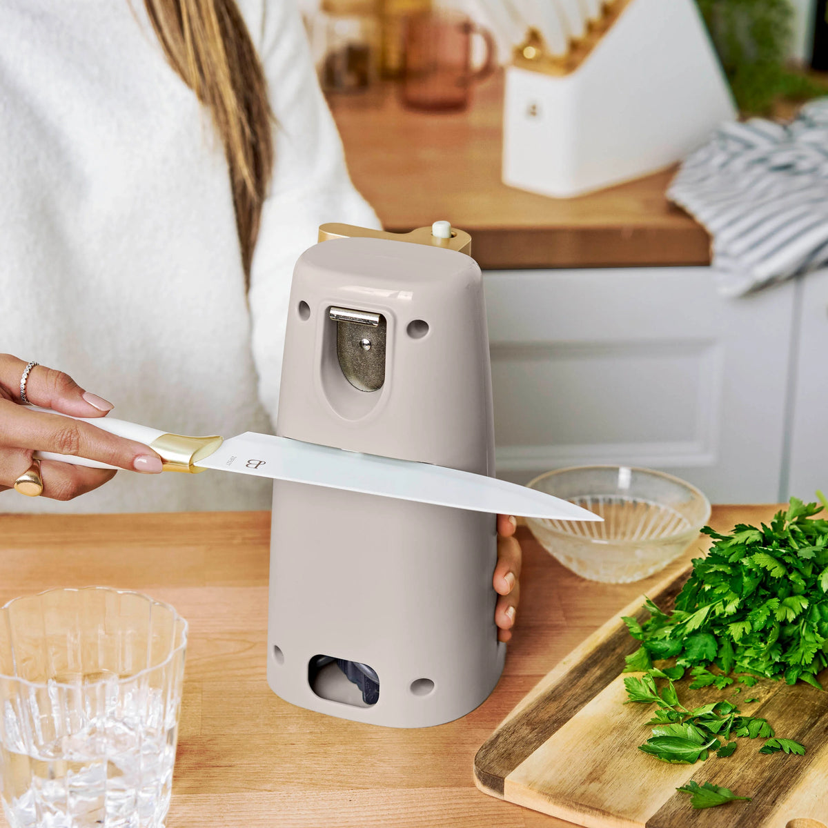 Electric Can Opener J3425