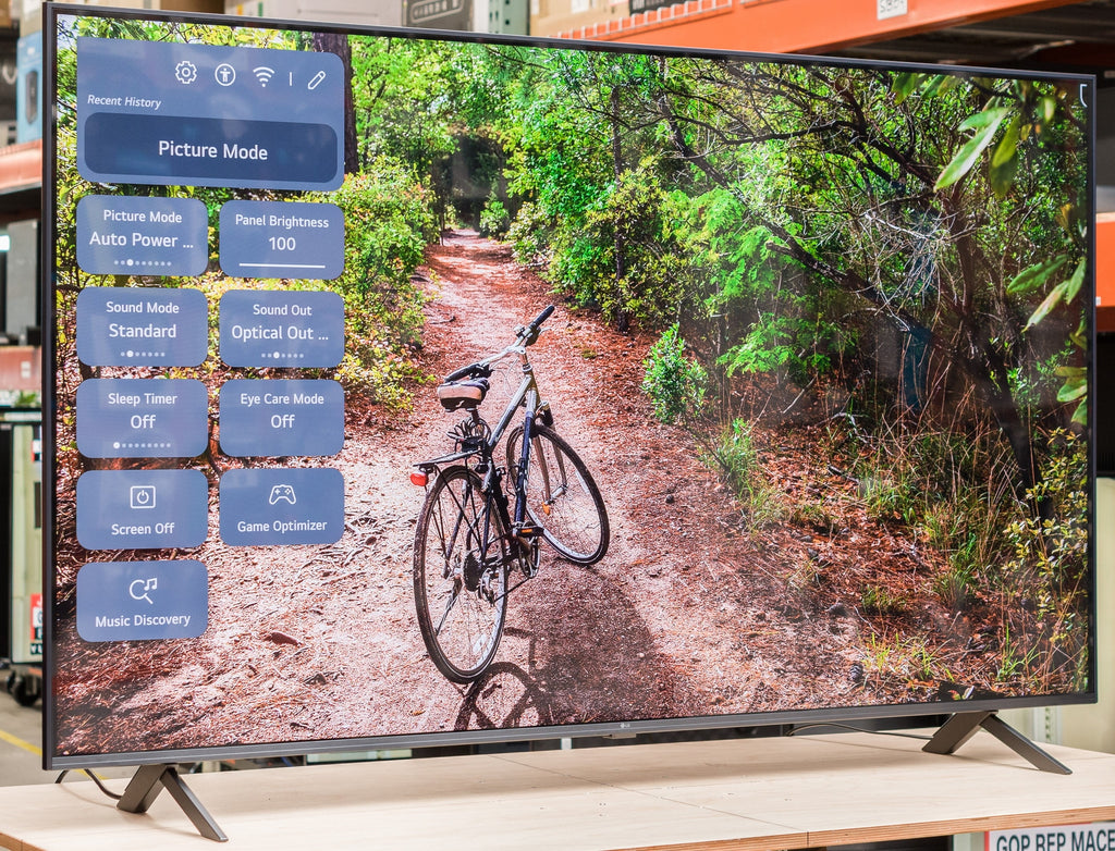 50" 4K UHD Smart TV with HDR D16147