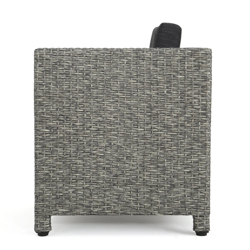 Outdoor Wicker Club Chair with Cushions M828402