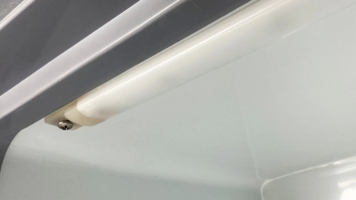 White Curved Glass Top Display Chest Freezer C59885