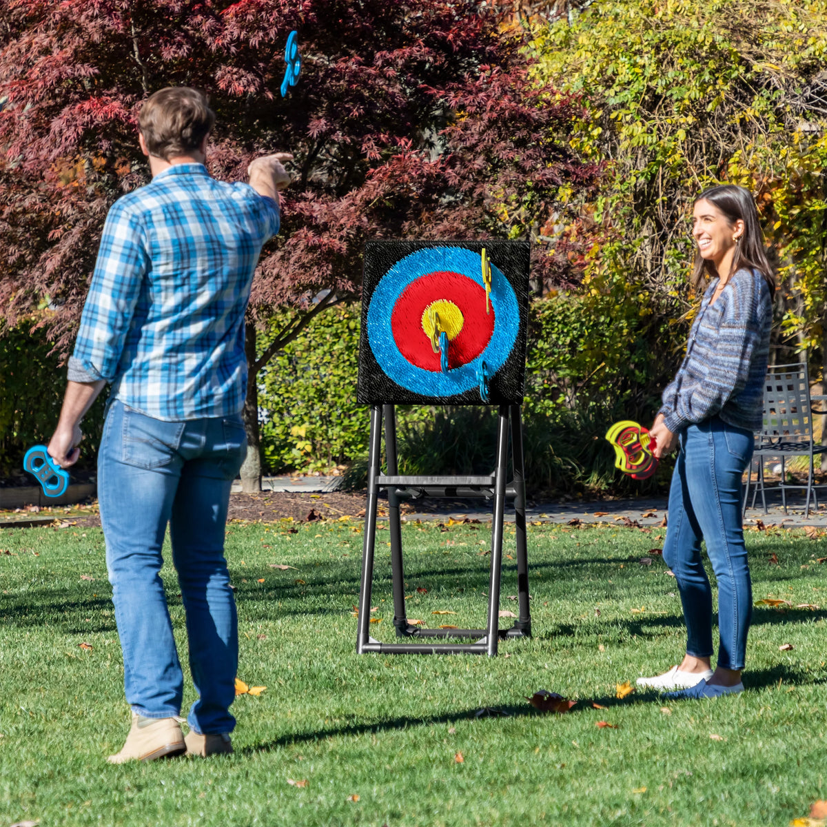 Axe Throwing Target Game with 8 Throwing Axes V36934