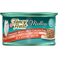 Shredded White Meat Chicken Wet Cat Food T951729