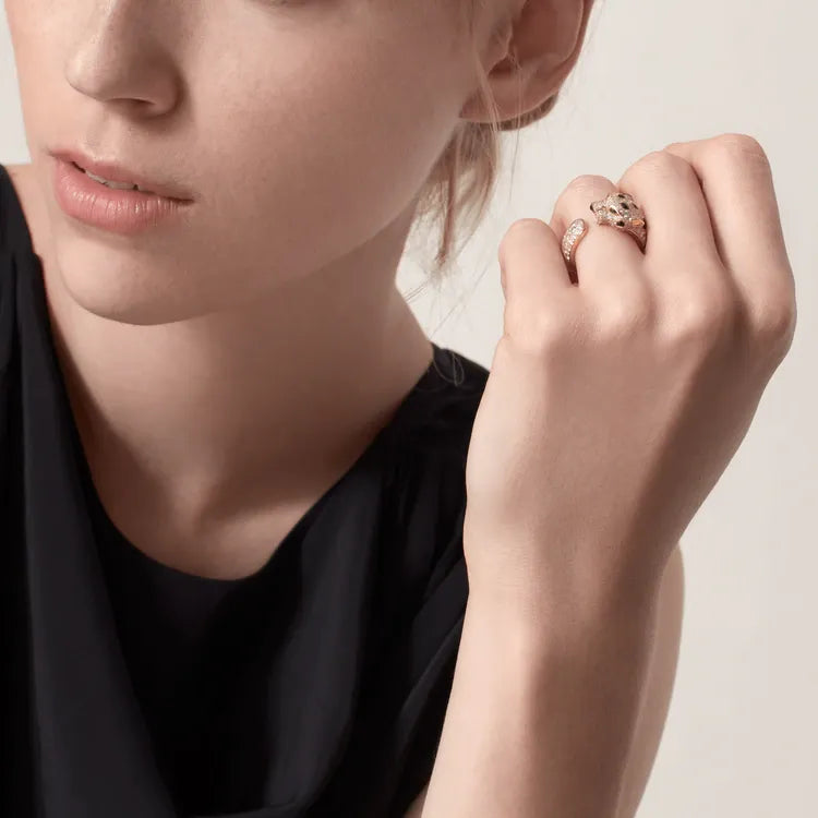 Ring V218
