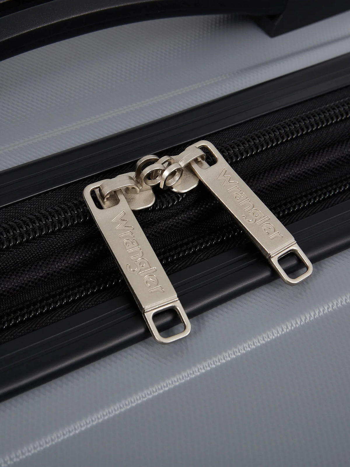 4 Piece Rolling Hardside Luggage Set X210