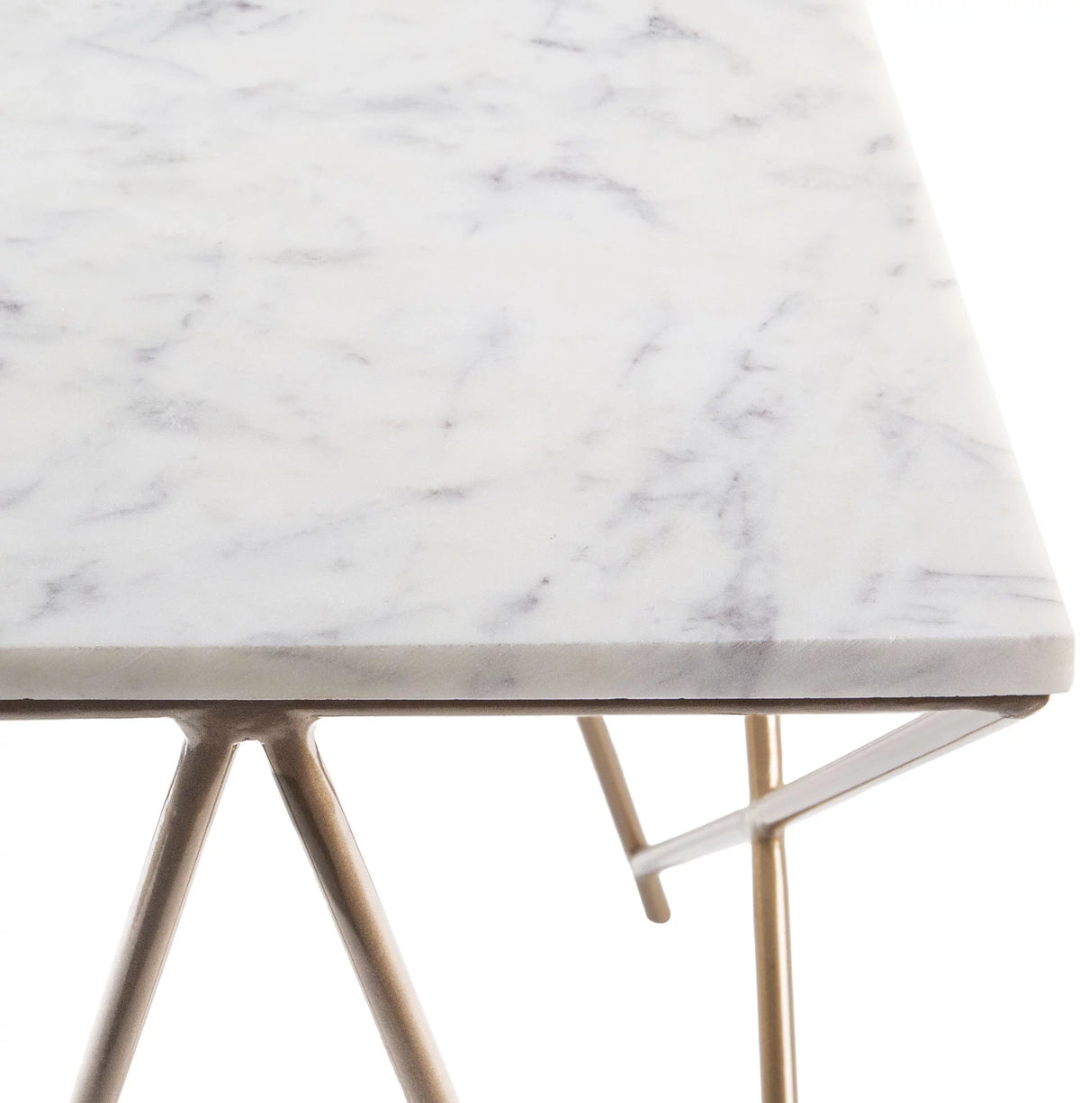 White Furniture Piece C6786
