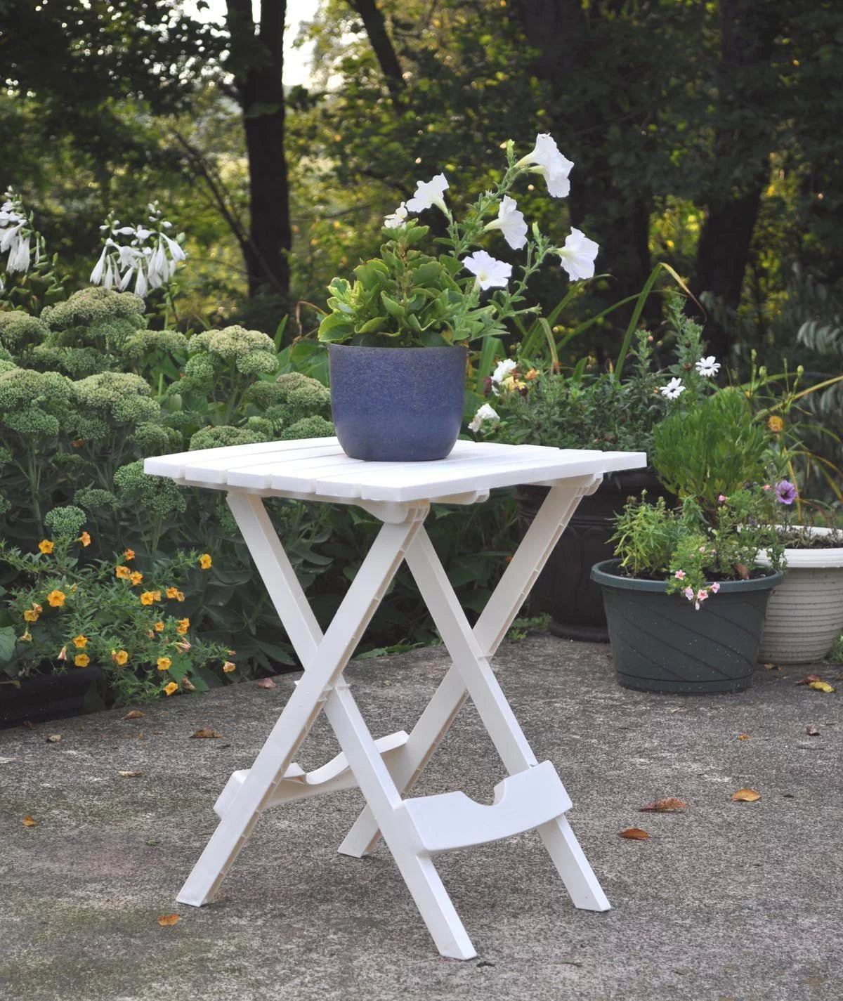 White Plastic Side Table P729