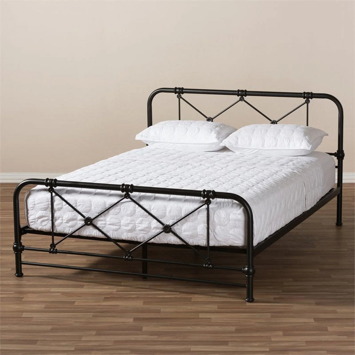Queen Bed in Black K656010