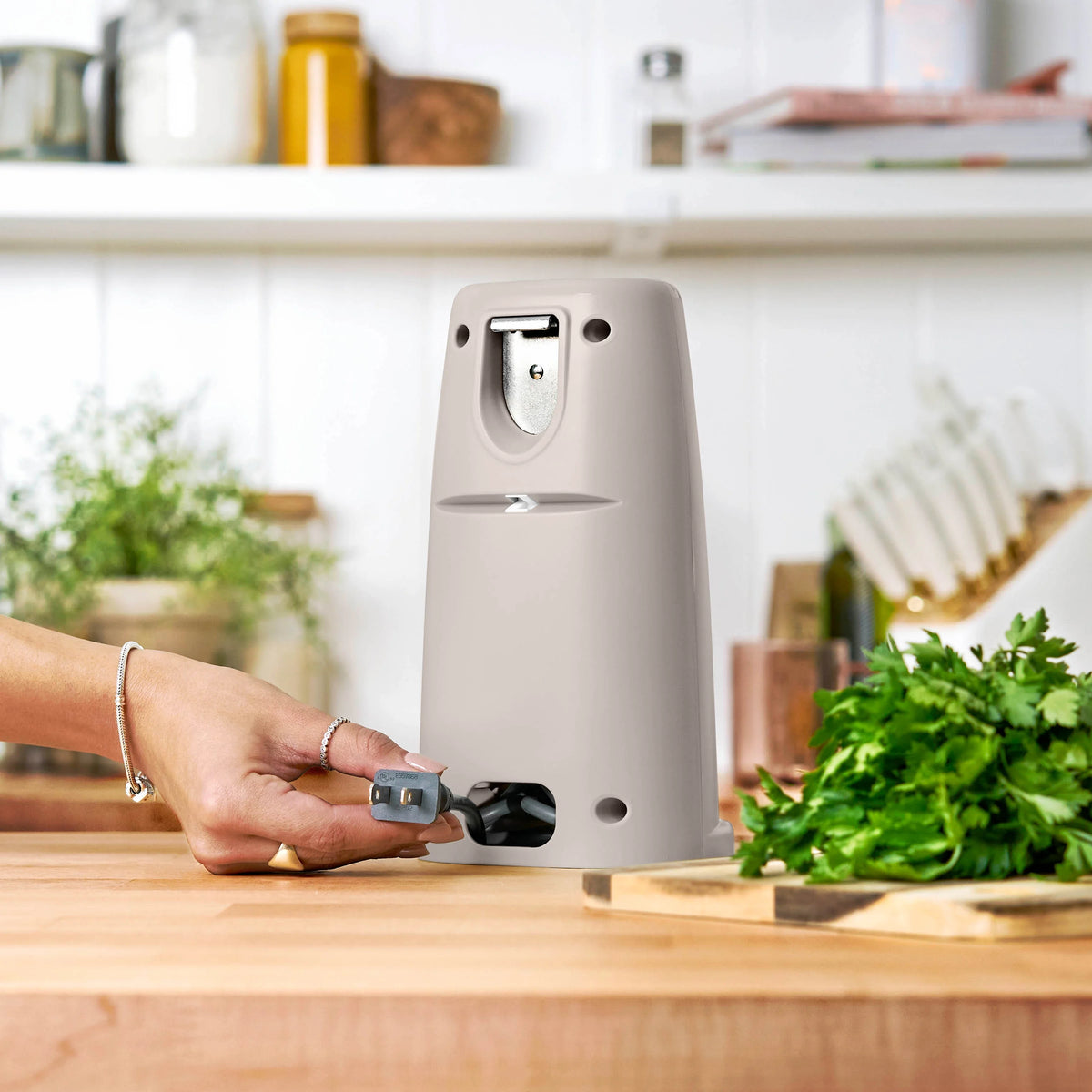 Electric Can Opener J3425